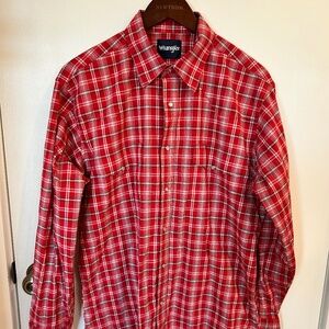 Wrangler Men’s Plaid Red-Checkered Long-Sleeved Shirt